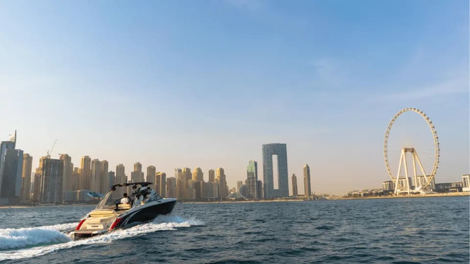 Dubai Private Yacht Tour - Image 1