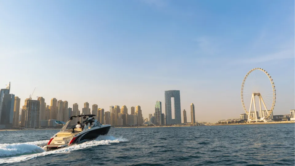 Dubai Private Yacht Tour - Image 1