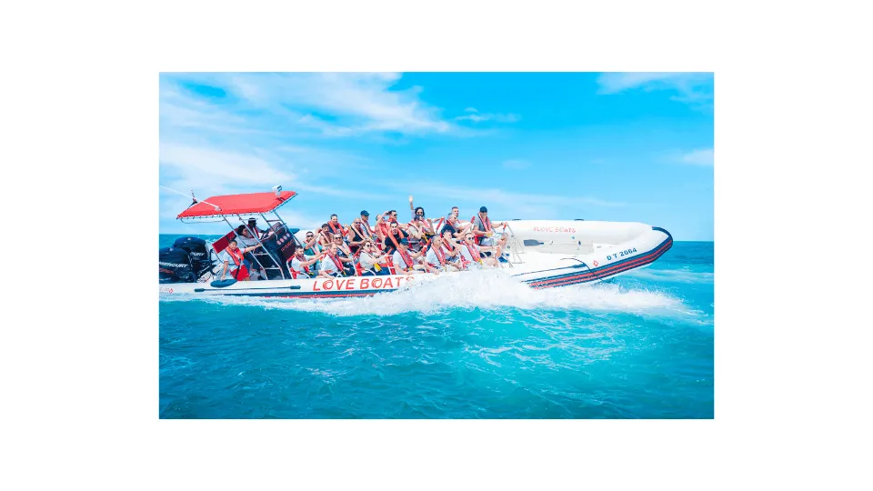 Love Boats in Dubai. - Image 1